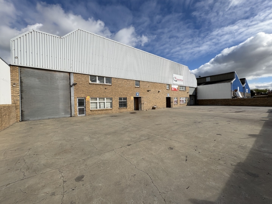 To Let commercial Property for Rent in Montague Gardens Western Cape